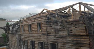 Демонтаж деревянных конструкций в Волхове - расценки от 1055 рублей - Сварной-Влх